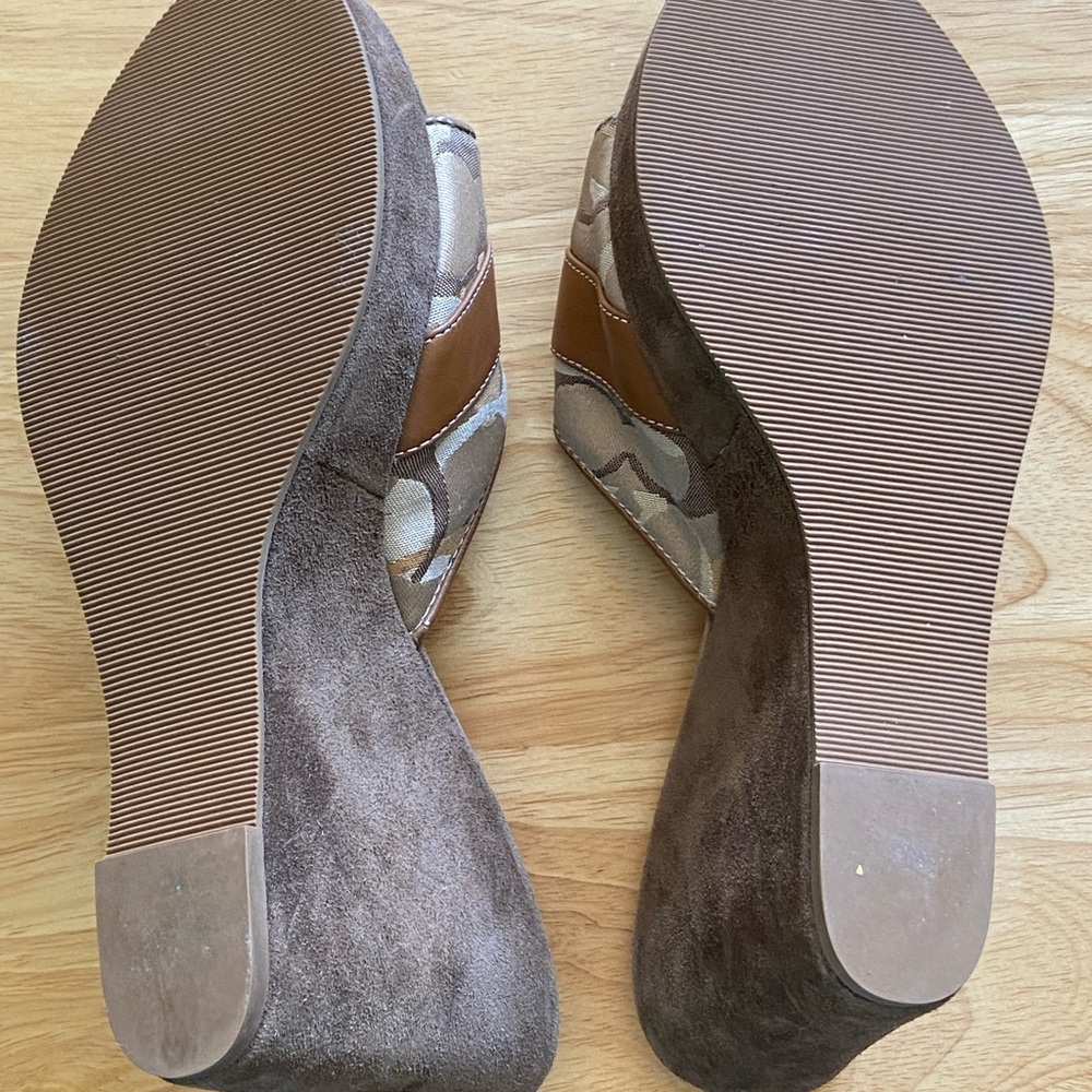 Coach wedges